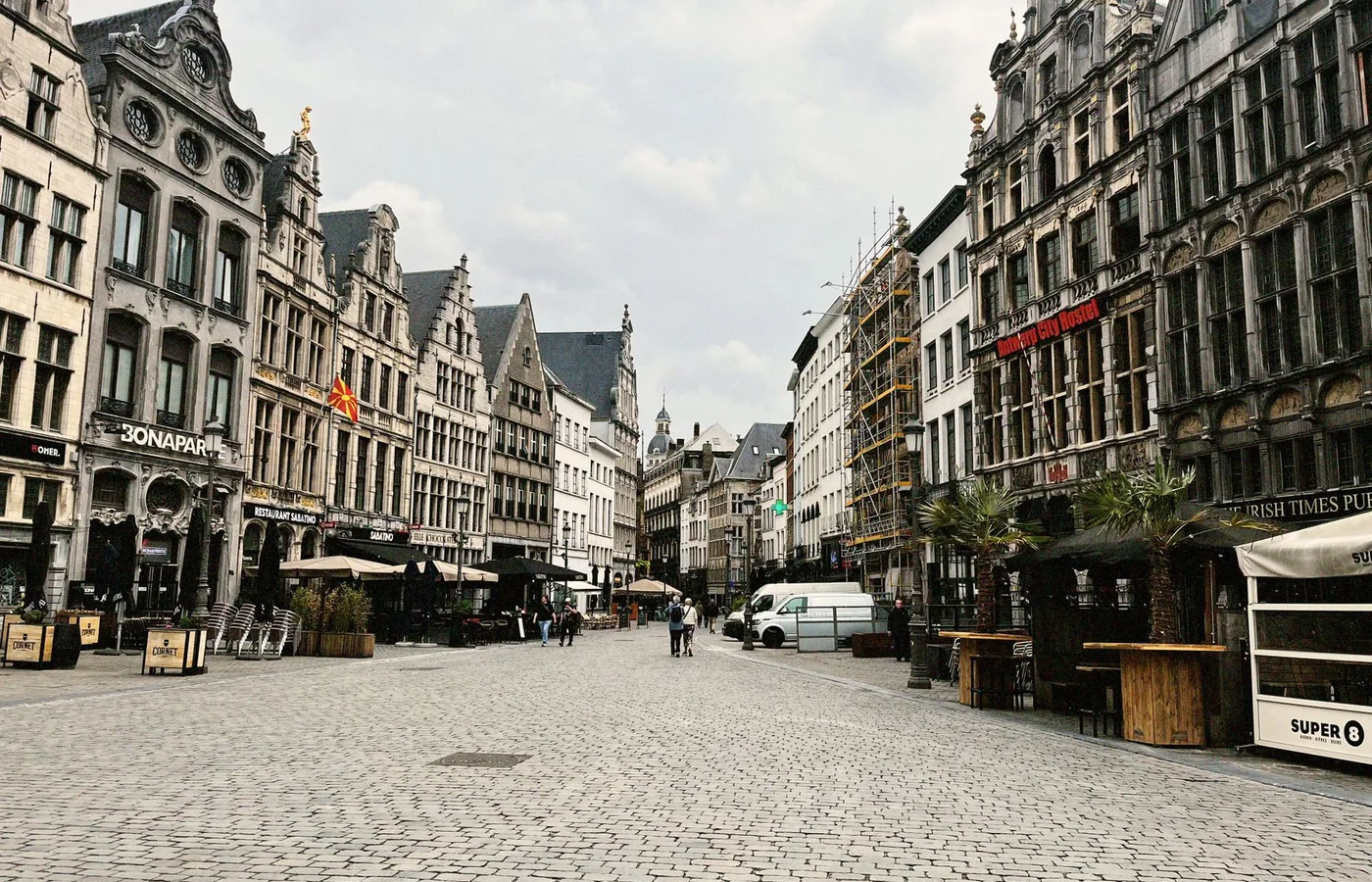 Historische straat en gevels in Antwerpen