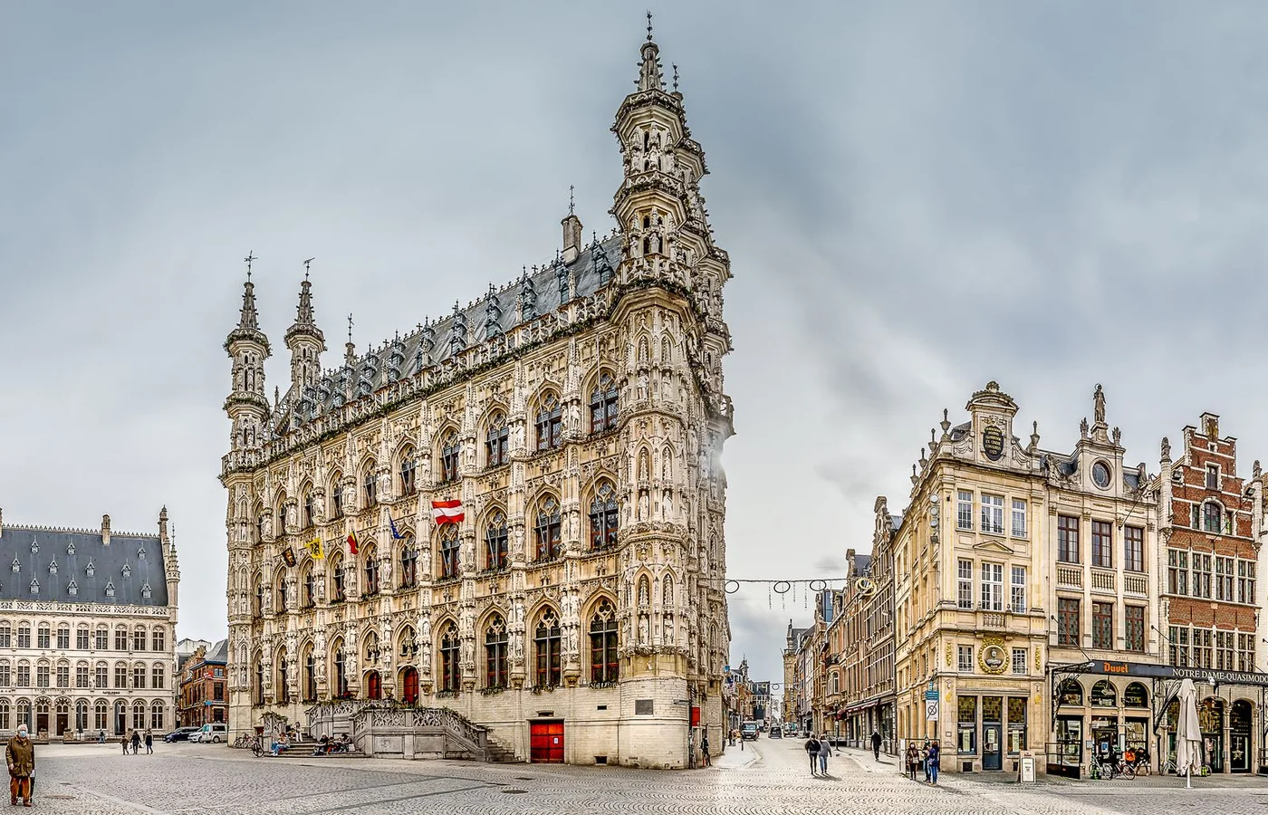 Het historische stadhuis van Leuven aan de Grote Markt